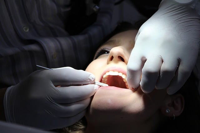 Verificare dinti la stomatolog